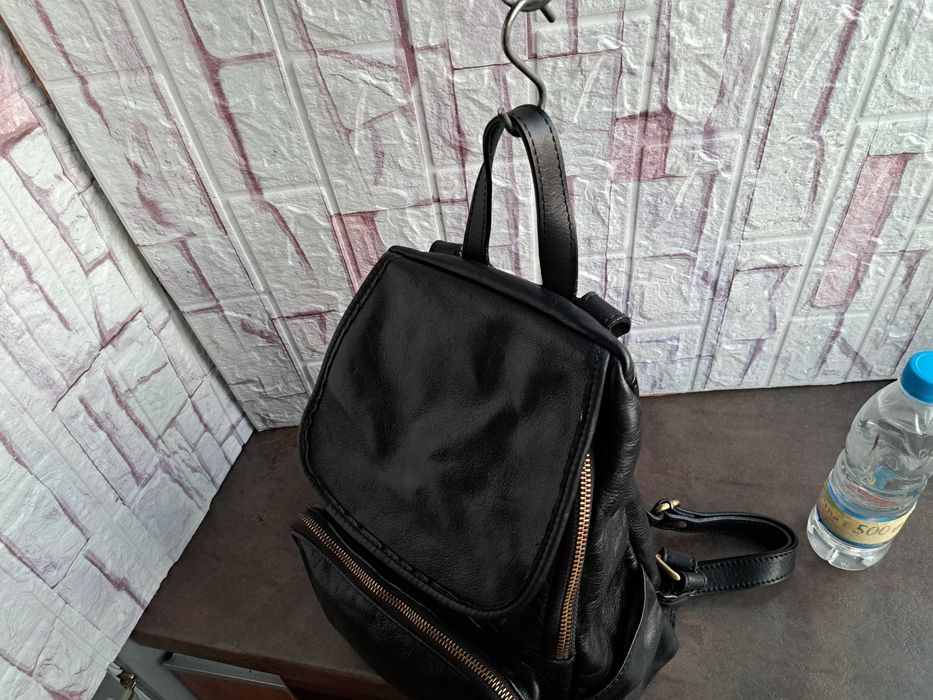 дамска раница,черна кожена чанта-естествена кожа