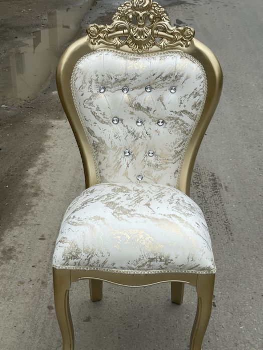 Stol stular yanğoqdan