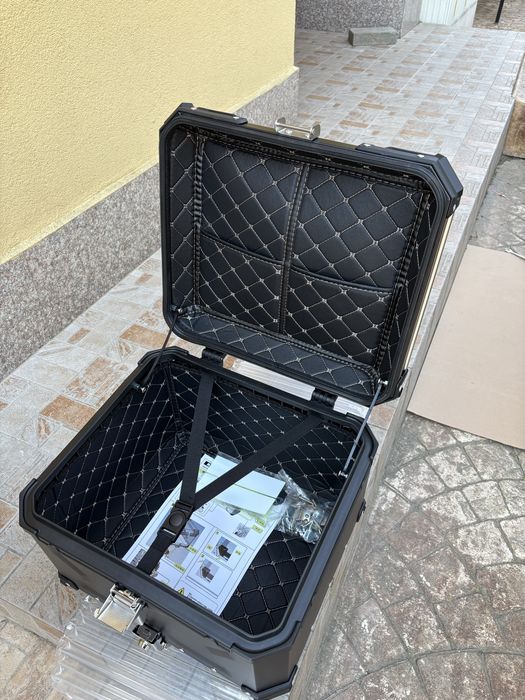 Куфар за мотор 55 литра