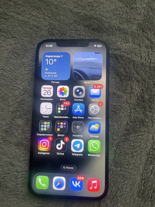 Продам айфон 12 про макс