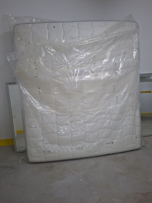Saltea 180x200 stare bună  900lei