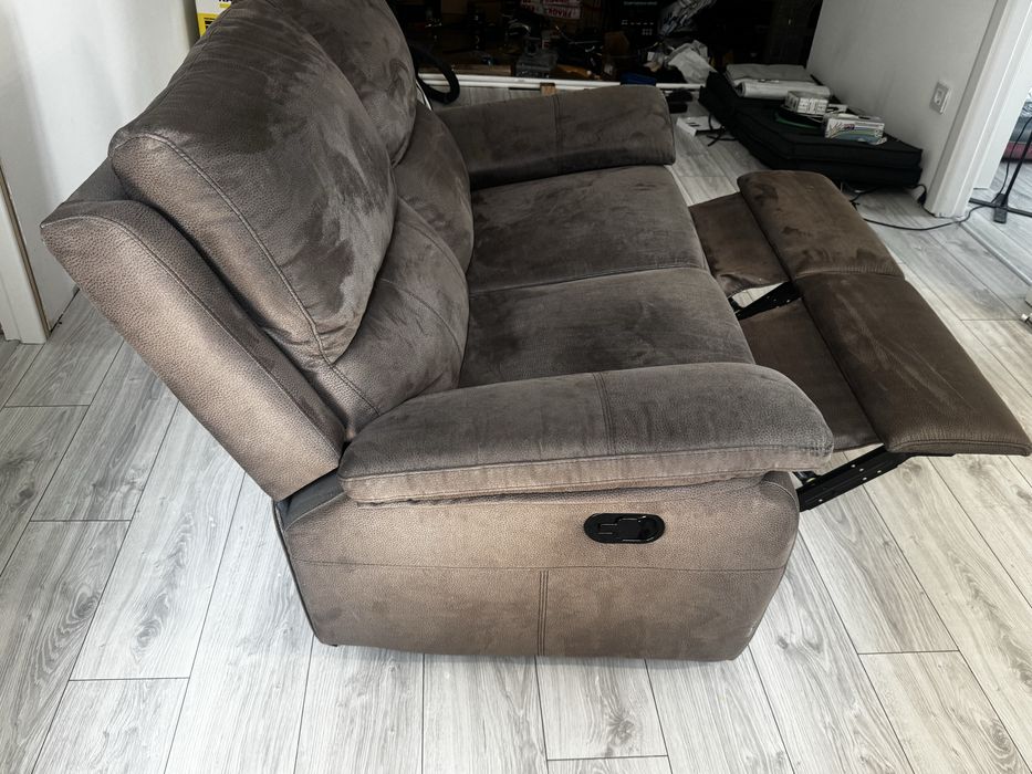 Set canapele 2 locuri cu recliner si canapea cu 3 locuri