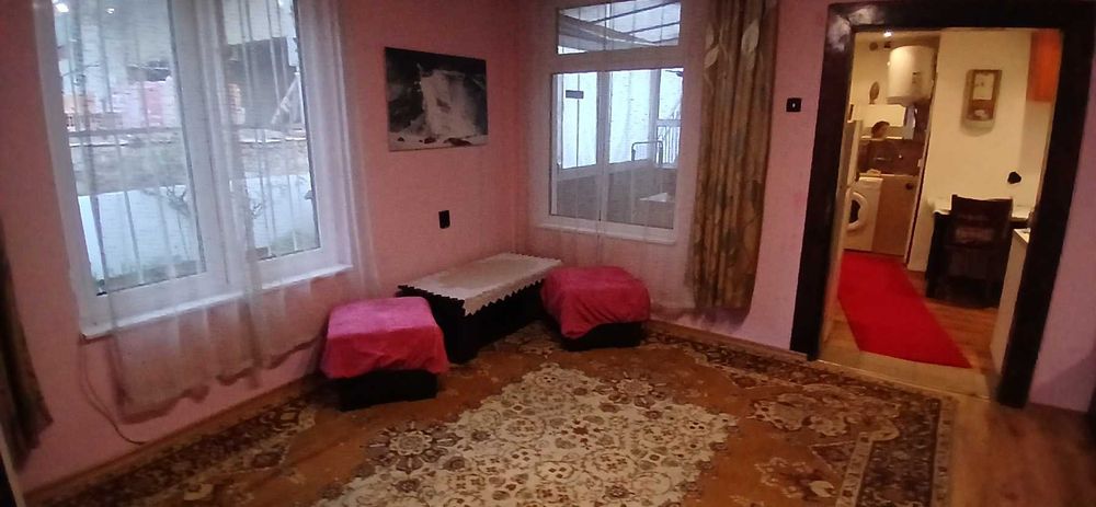 Самостоятелна къща