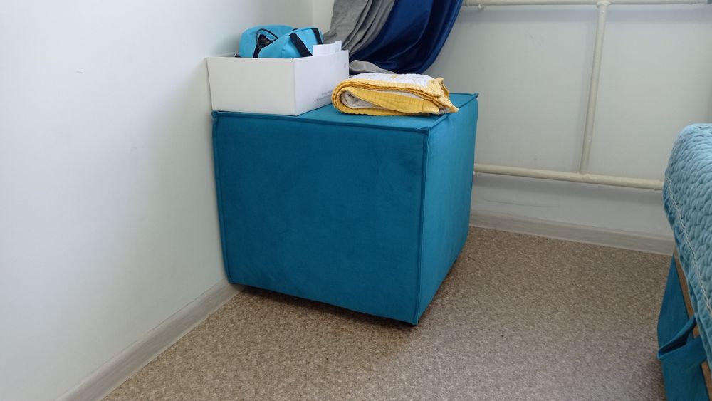 Продам диван 4х метровый