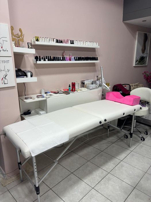 Козметично легло и стол