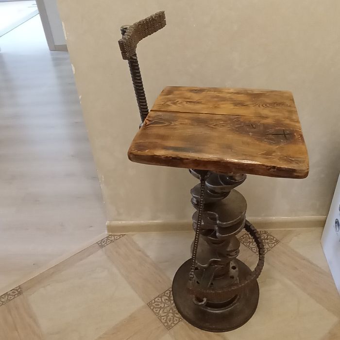 Продам барный стул