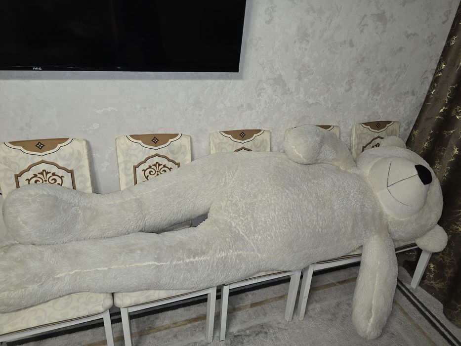 Мишка 2.3 метра.