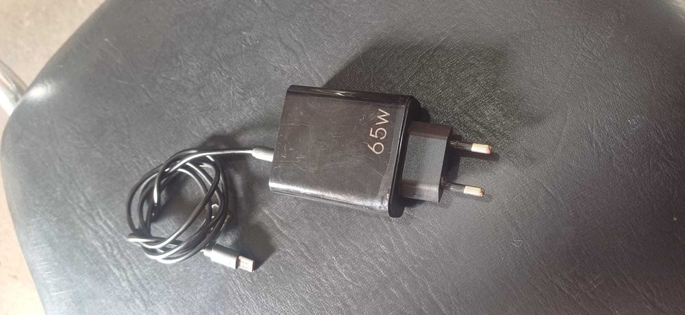 Лот от оригинални зарядни за телефони