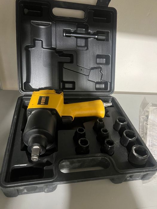 Ударный пневмогайковерт Denzel IW860