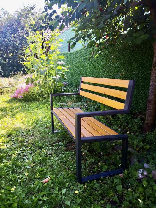 Градински пейки по поръчка