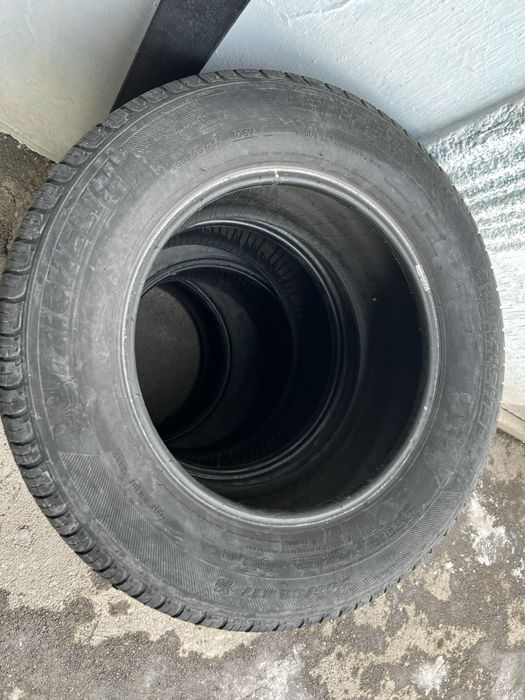 Продам летнию резину