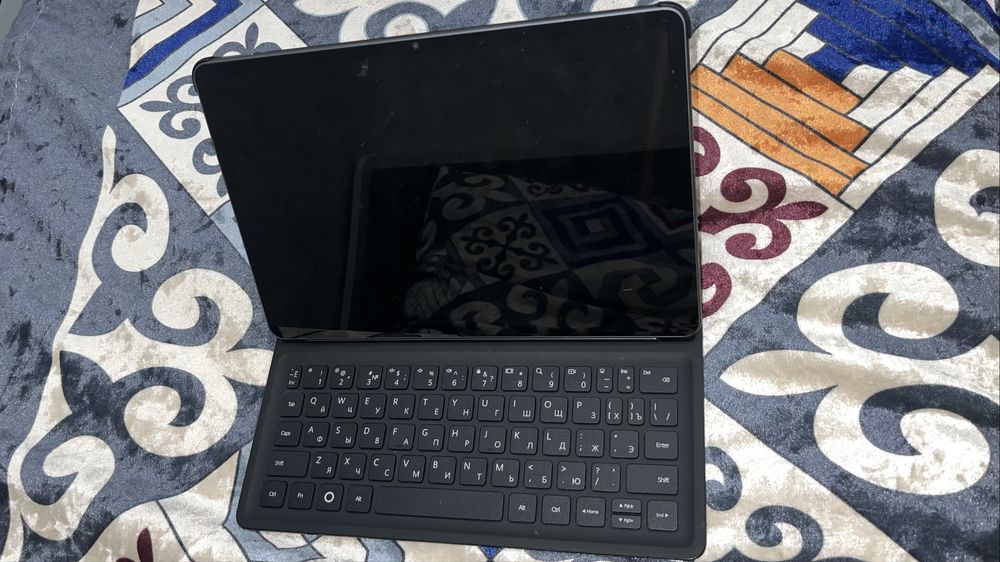 Планшет Huawei MatePad 11,5 2025 с клавиратурой