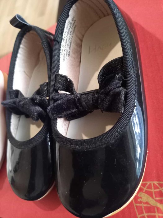 Детски запазени пантофи