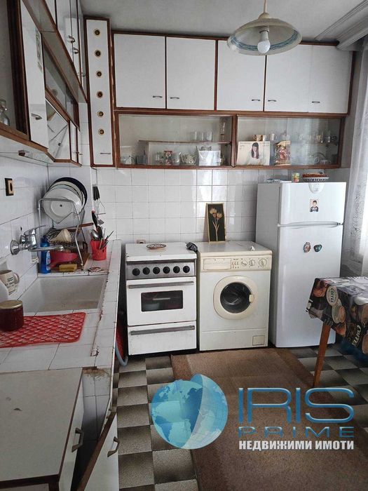 Продава се Многостаен апартамент в Шумен, Център - 147 кв.м за 1249 €/кв.м - Снимка #6