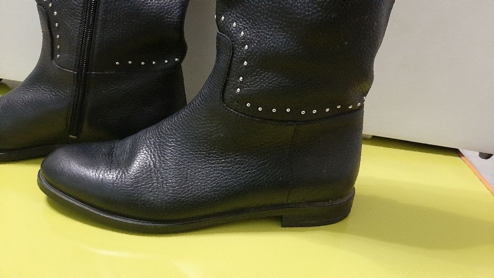 Женские сапоги кожанные