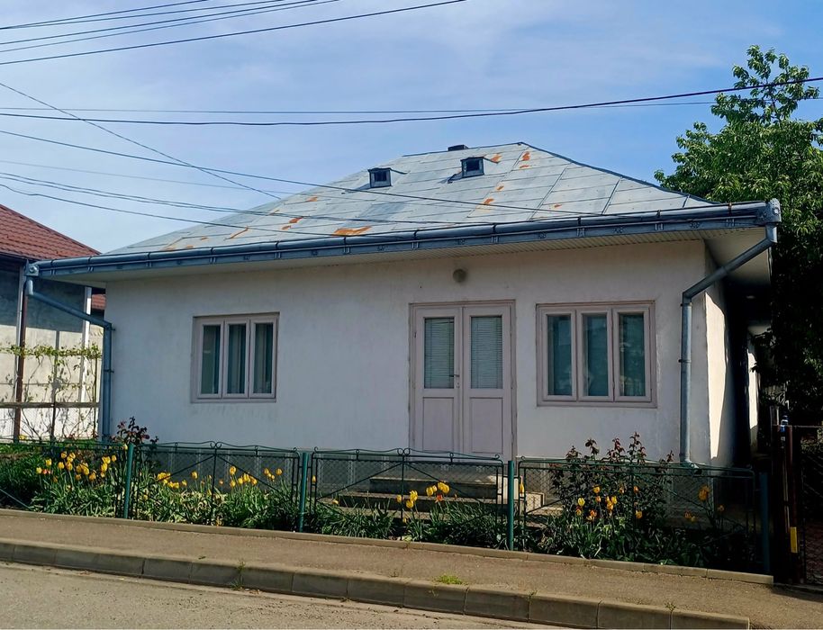 Vand casa 120mp + anexe, teren 900mp