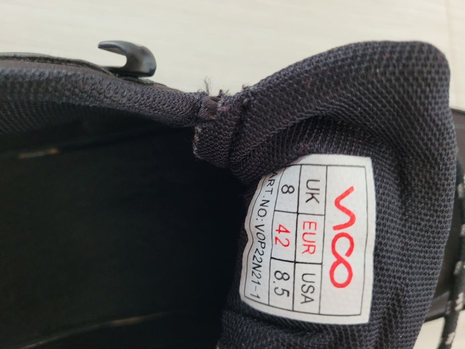 Зимни/планинарски обувки. Softshell непромокаеми. Номер 42. Цена 64лв