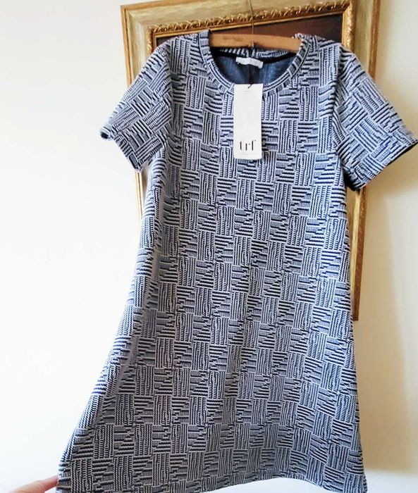 Rochie noua Zara, groasa, scurta