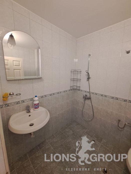 2-стаен в Варна, област-м-т Ален Мак площ 67 цена 400