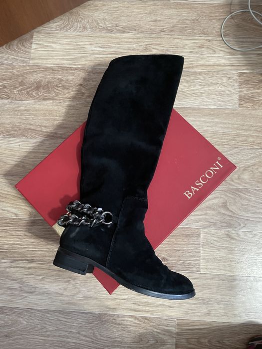 Продам сапоги Baskoni