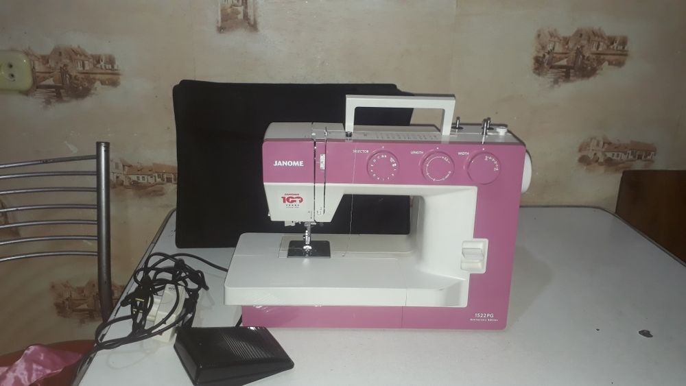 Shveynaya mashinka Janome