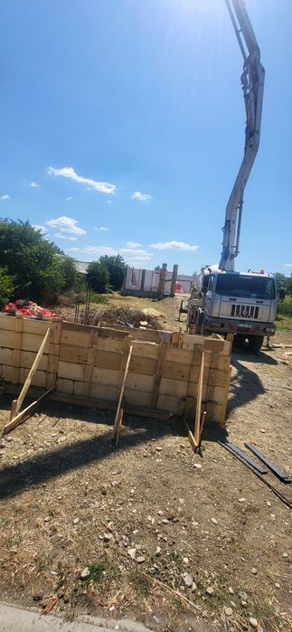 Munca in Constructii