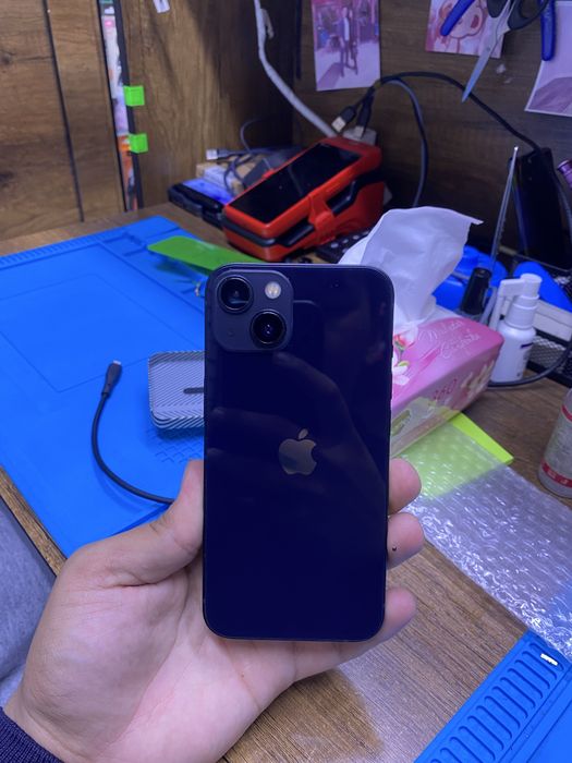 телефон iphone 13