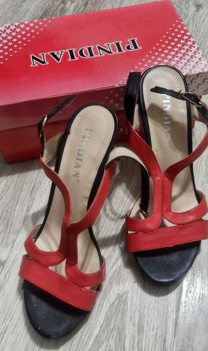 Босоножки женские 38 размер