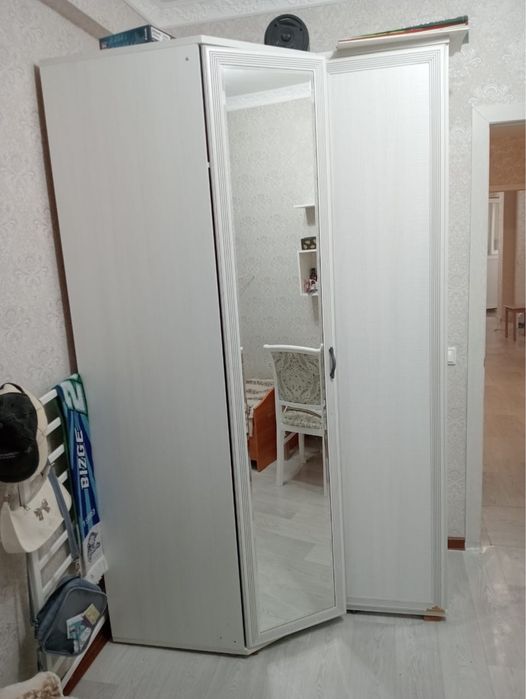 Продам спальный шкаф