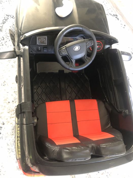 Электромашинка на пульту управления