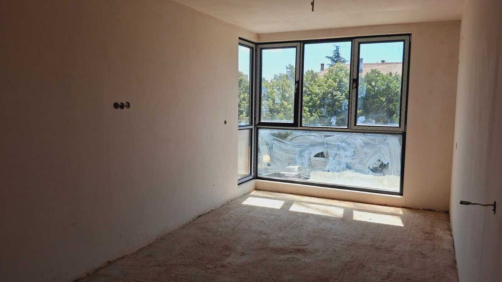 Продава се Тристаен апартамент в Благоевград, Запад - 85 кв.м за 1453 €/кв.м - Снимка #6