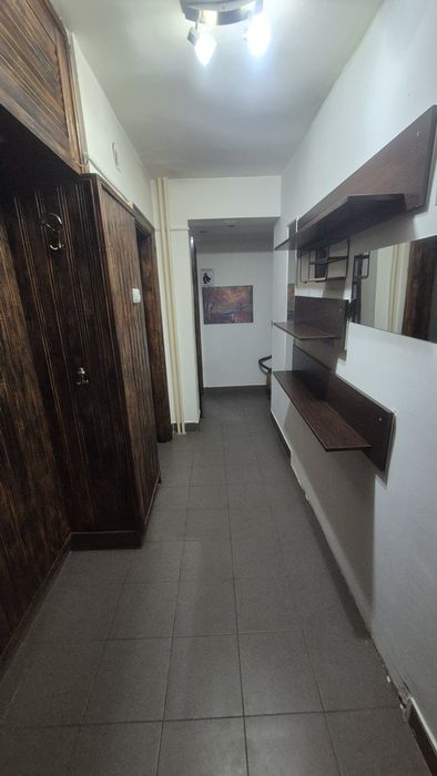 Inchiriere apartament Confecții parter 2 camere, baie, bucatarie,  dressing,  terasă  închisă