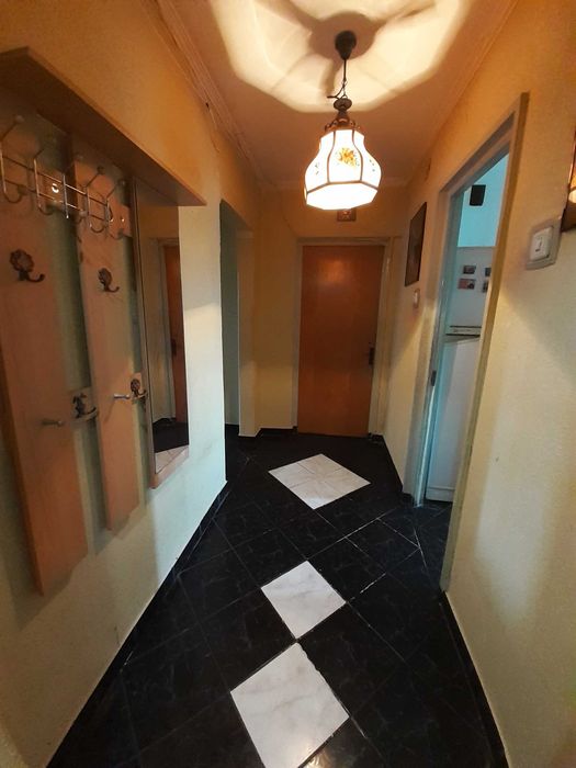 Apartament 4 camere, conf 1 dec. etj 3/4 plus boxa la subsol
