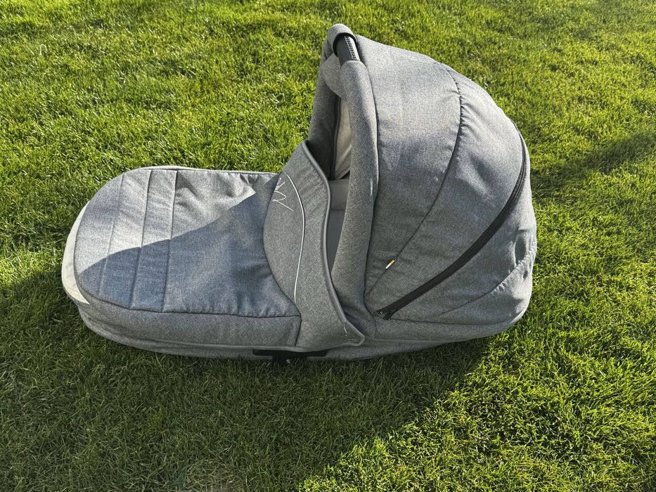 Vand Landou si suport copil pe bicicleta