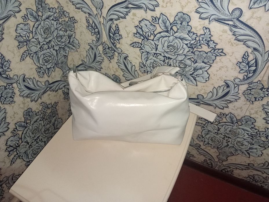 Белая сумка для женщин