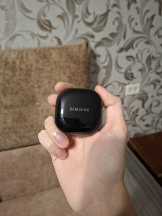 Наушники Samsung Galaxy buds core