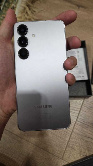 Samsung Galaxy s25 на гарантии