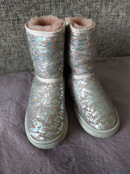 Уги на девочку Тифлани