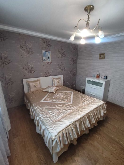 Продается 5ти комнатный дом ул. Арктическая 15 - Pogled 6