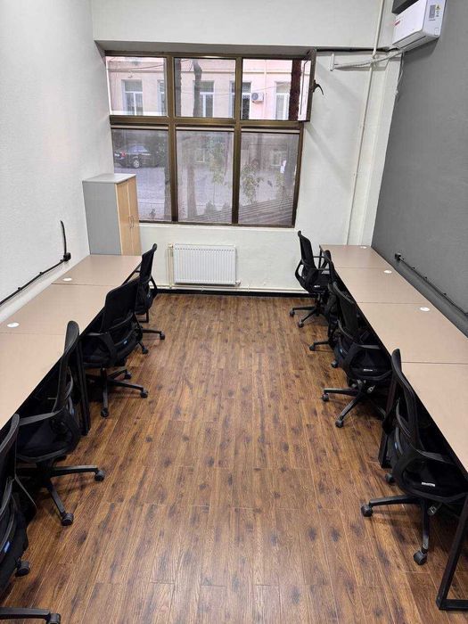 Сдается офис с мебелью на 6 человек
