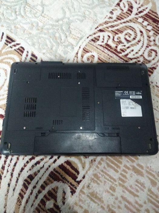 Продам ноутбук Fujitsu i3