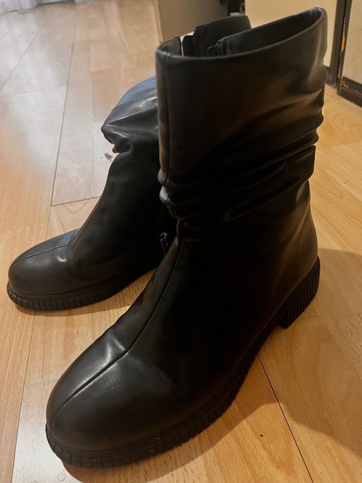 Дамски зимни боти