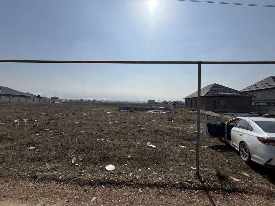 8 соток участок сатылады фундаментпен!