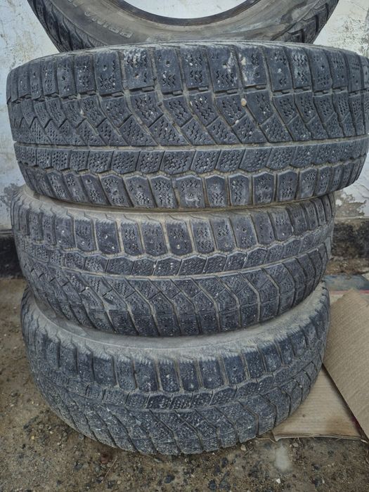 Зимние покрышки 185,65,14