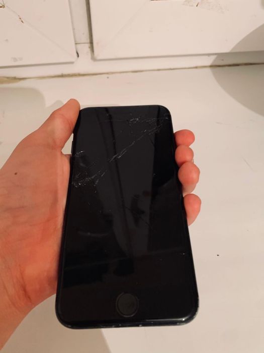 Аифон se 32к ватсапка жазындар