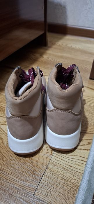 женские ботинки новая