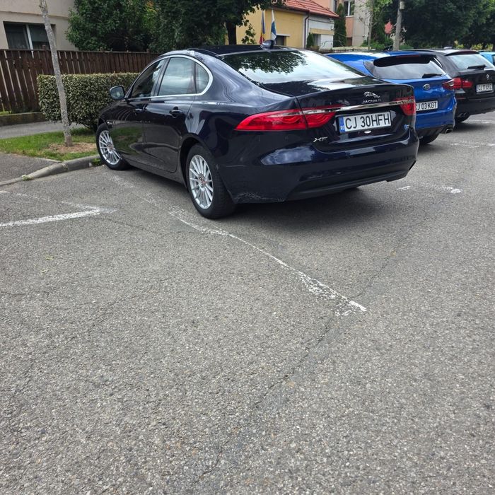Jaguar XF  Euro  6  bord  digital 2017
