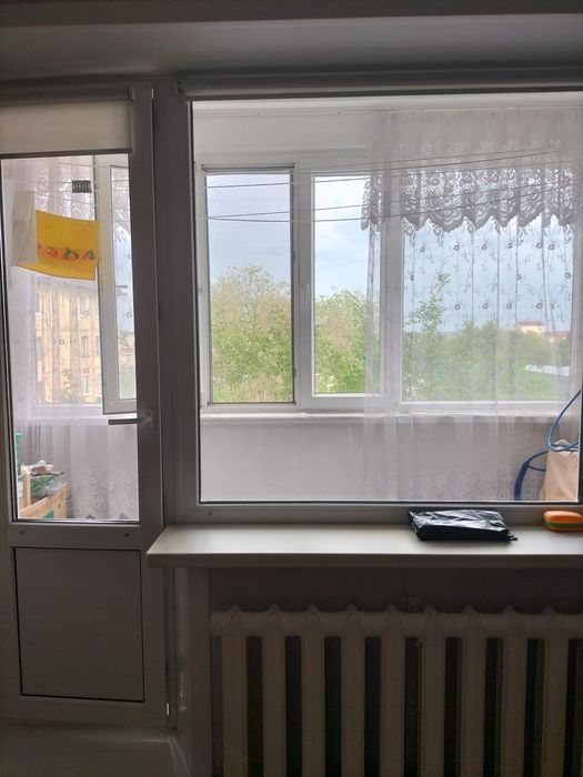 Продам 3-х  комнатную квартиру .