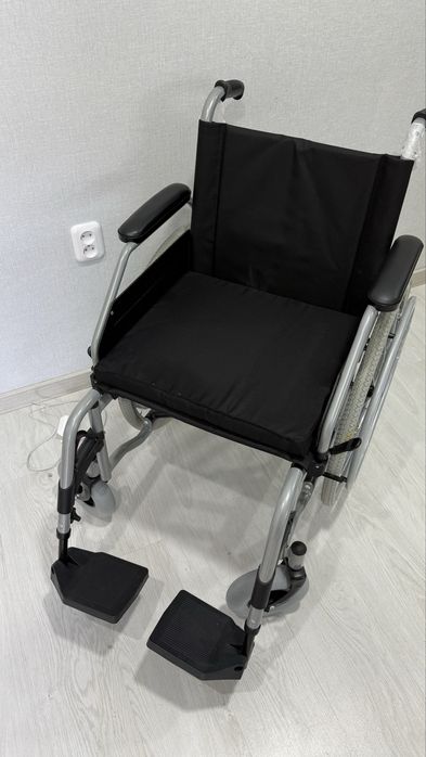 Инвалидная коляска