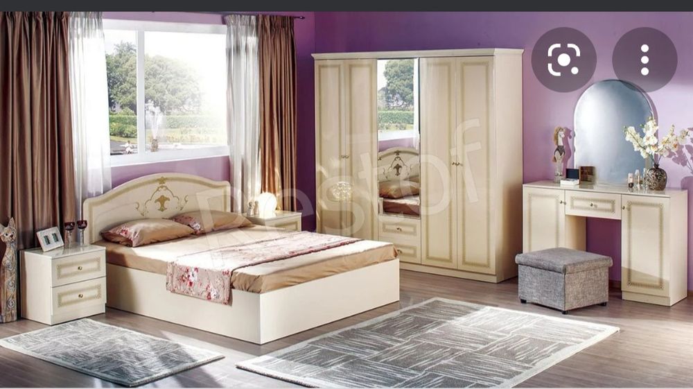 Спальный гарнитур